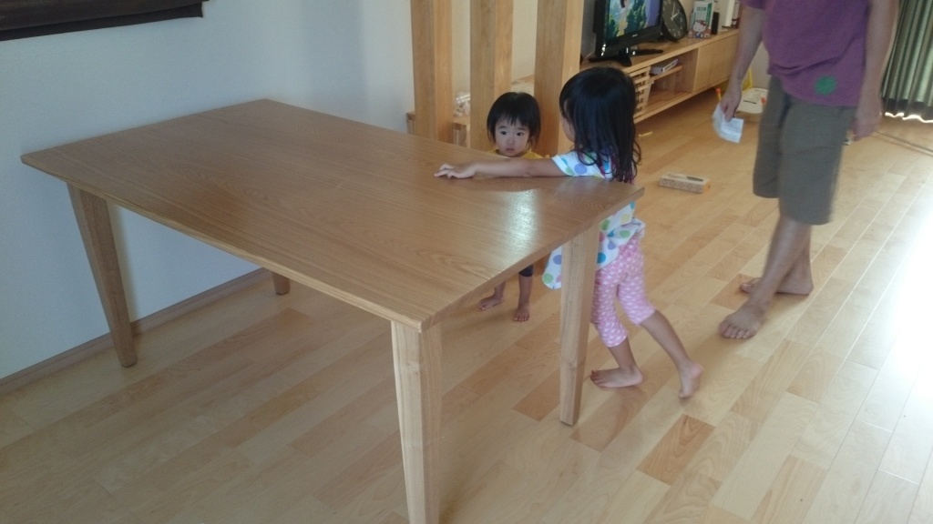 贈・ダイニングテーブル