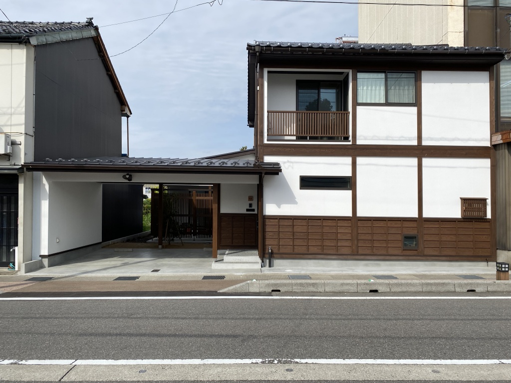 富山市八尾　Ｆ邸