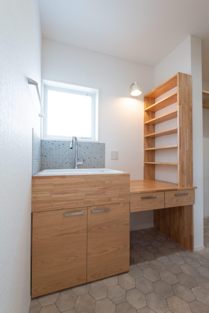 富山市八尾　N邸