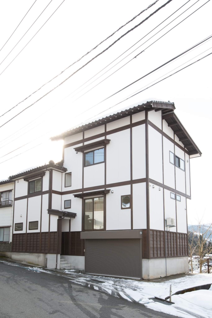 富山市八尾　N邸