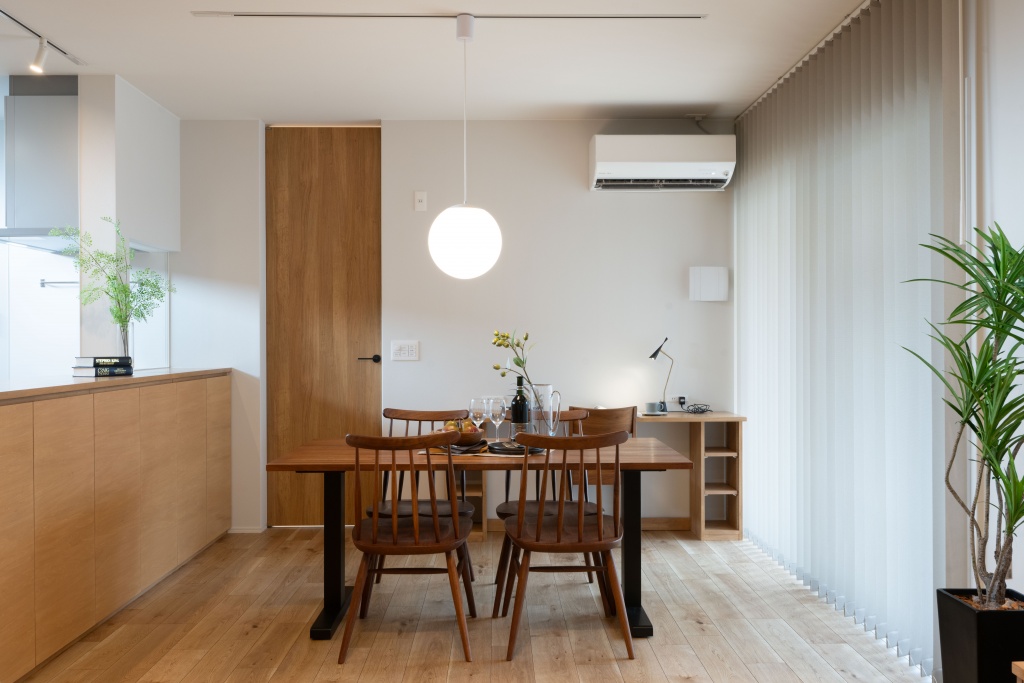 アウトドア好きに捧ぐ、趣味室のある家