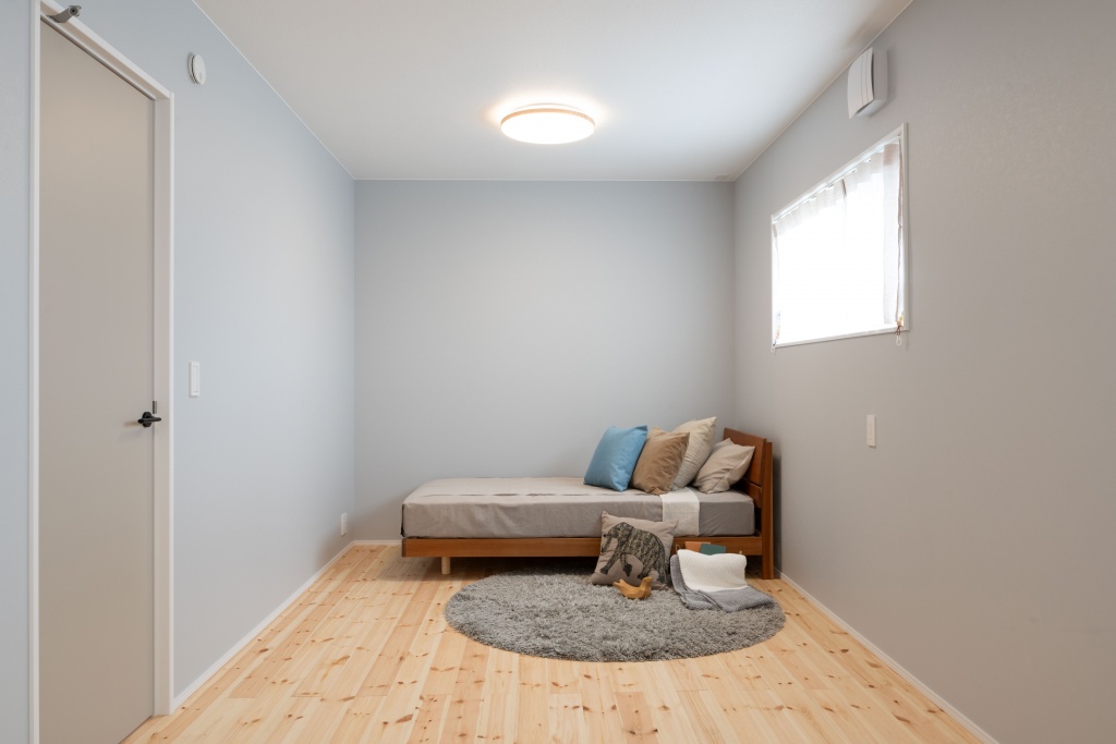 アウトドア好きに捧ぐ、趣味室のある家