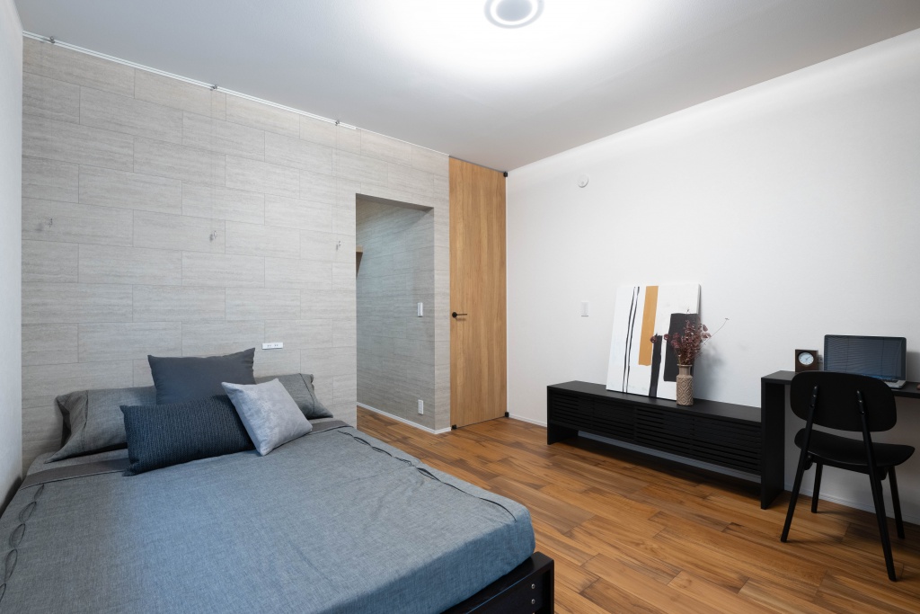 アウトドア好きに捧ぐ、趣味室のある家