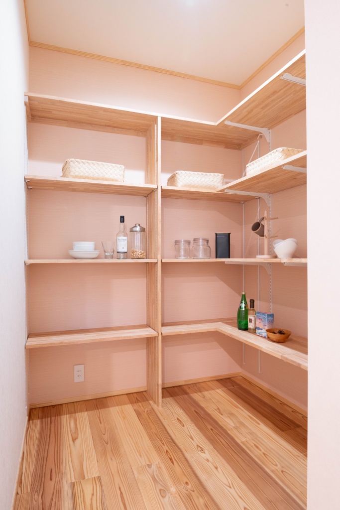 にゃんこ愛にあふれる木の香りに包まれる家