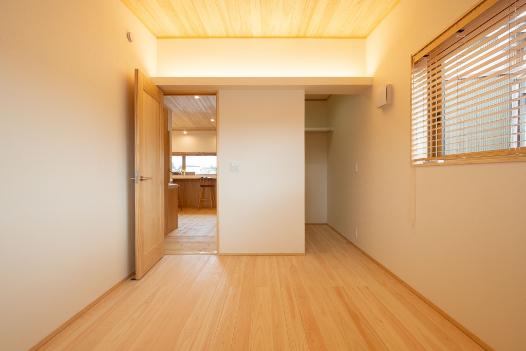 にゃんこ愛にあふれる木の香りに包まれる家