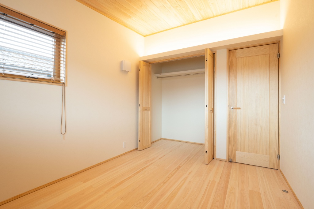 にゃんこ愛にあふれる木の香りに包まれる家