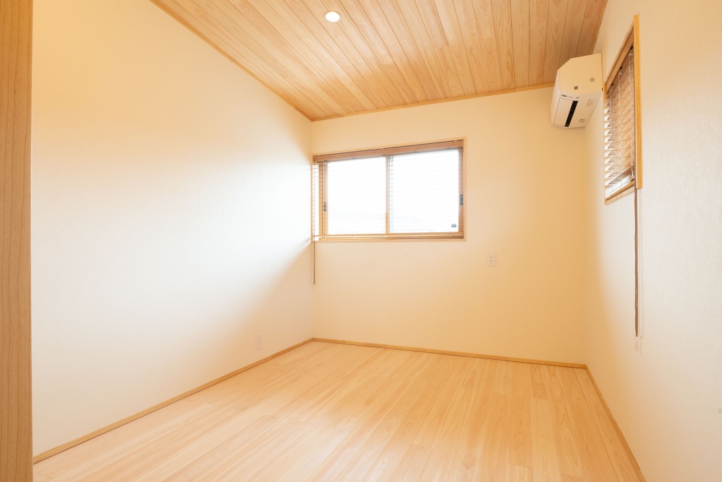 にゃんこ愛にあふれる木の香りに包まれる家