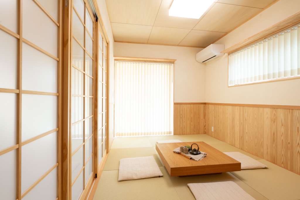 にゃんこ愛にあふれる木の香りに包まれる家