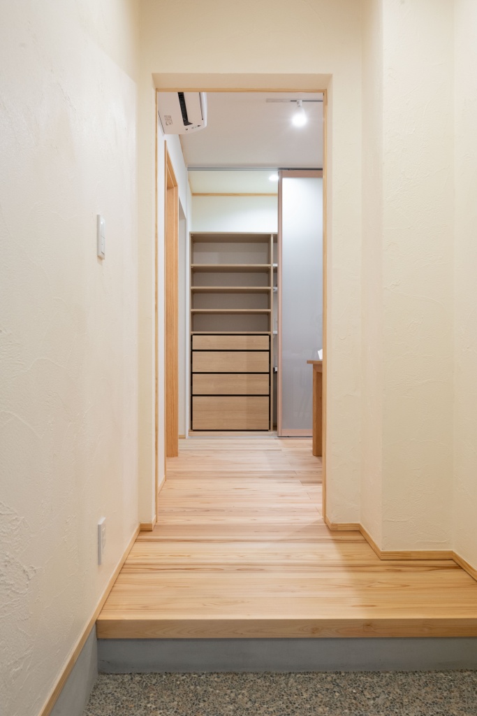 にゃんこ愛にあふれる木の香りに包まれる家