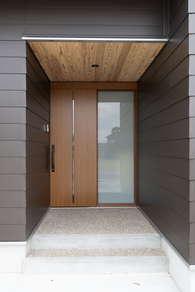 にゃんこ愛にあふれる木の香りに包まれる家