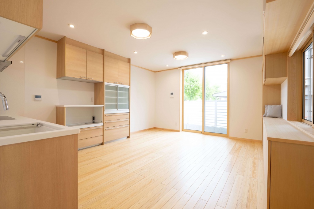 天然木でつくる大収納の家