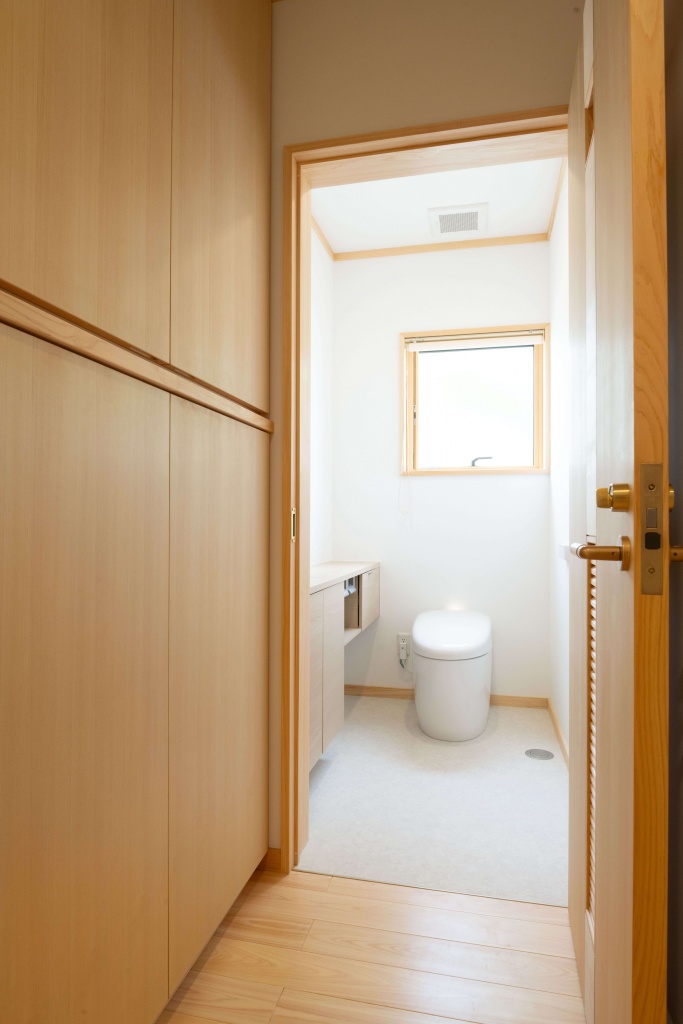 天然木でつくる大収納の家