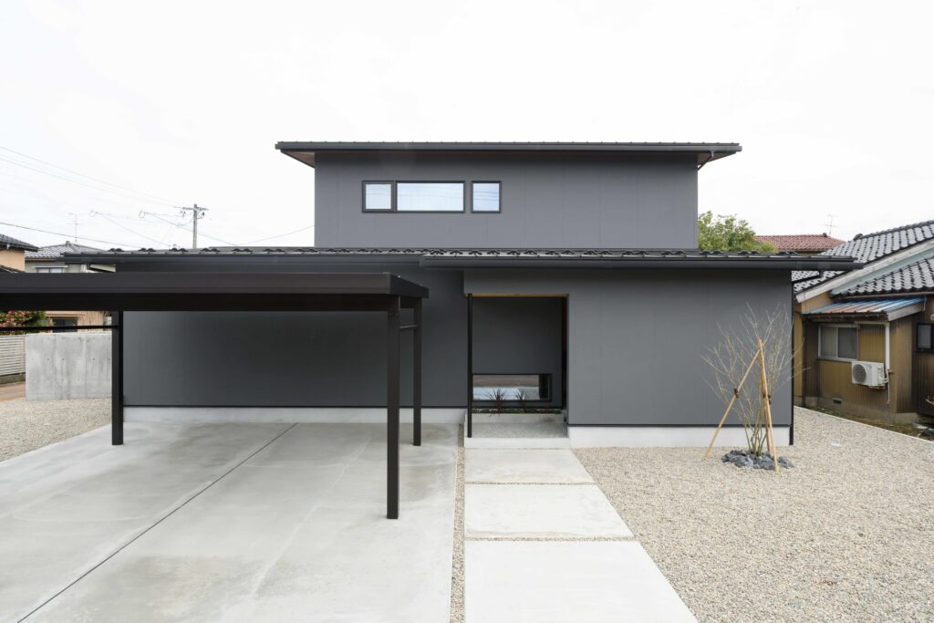 四季を抱くコートハウス